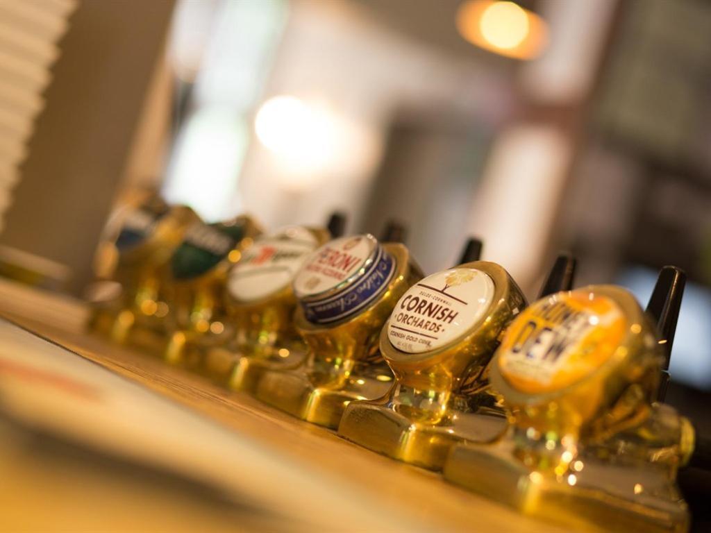 The Roebuck Inn Shedfield Екстериор снимка